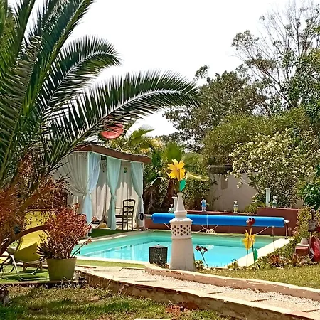 Morphee Valdareina, Piscine Chauffee, Benagil-carvoeiro Карвоейру